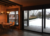 Casa Prefabricada Moderna de Madera de 2 Pisos con Diseño Abierto y Terraza