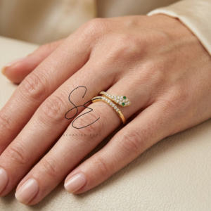Anillo de Serpiente Chapado en Oro de 18K, Ajustable, con Ojos Verdes, de Acero Inoxidable, Impermeable, para Mujer, Hipoalergénico - Product Image 2
