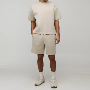 Ensemble T-shirt et short pour homme, col rond, beige, décontracté, tricoté, couleur unie, vêtements d'automne, respirant, style ample, 100% coton, séchage rapide - Product Image 1