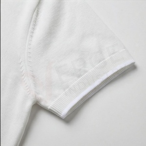 Polo en tricot blanc à manches courtes pour homme avec fermeture éclair, design uni décontracté, coupe classique - Product Image 6