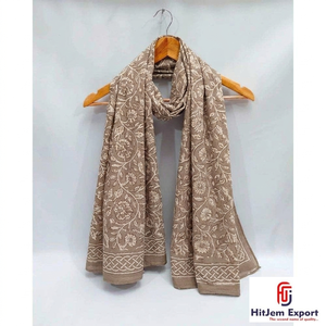 Pañuelo Cuadrado de Seda Estampado de Lujo para Mujer, Suave y Ligero, Hiyab, Chal, Fabricante OEM ODM, Proveedor Mayorista - Product Image 4