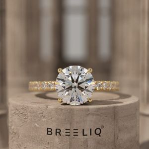 แหวนหมั้นมอสซาไนต์ทรงกลม 2 กะรัต ยอดนิยม แหวนเงินแท้ 925 ประดับเพชรเม็ดเดี่ยว แหวนแต่งงานแบบวงแหวนประดับเพชร - Product Image 1