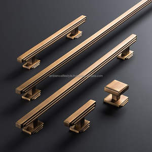 Exclusivo tirador metálico diseñado para proyectos de interiores de muebles, cajones y puertas de gabinetes personalizados. - Product Image 3