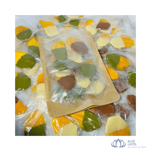 [ALTA CALIDAD] |   Snacks de mango bañados en chocolate, rodajas de fruta seca dulce para postre, topping para fiestas, delicias vietnamitas - Product Image 1