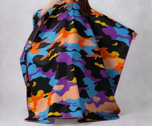 Bata de Barbero Impermeable con Diseño de Camuflaje Azul Multicolor - Product Image 1