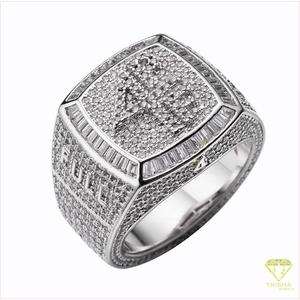 Anillo de Plata 925 con Diamante Cultivado en Laboratorio y Parte Superior Geométrica Esculpida para Importadores de Joyería - Product Image 2