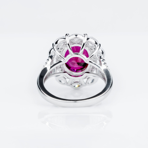 Bague Cocktail Femme en Argent Sterling 925 avec Rubis, Taille Ronde Brillante, Sertissage Halo Pavé, Style Fleur Classique, Bijoux Fins - Product Image 4