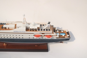แบบจำลองเรือบรรทุกสินค้าทำมือ WAN HAI A03 ทำจากไม้ - ของตกแต่งบ้านและสำนักงานระดับพรีเมียม - Product Image 6