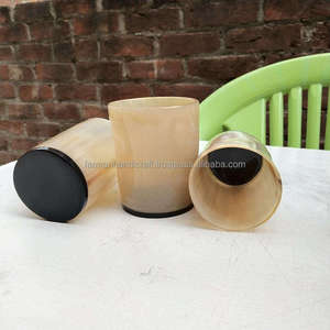 Tasse à boire en corne de vache naturelle, artisanale, de style viking, pour la bière, les boissons et les thèmes médiévaux, à prix de gros - Product Image 3
