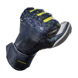 Gants de gardien de but de football en cuir haut de gamme personnalisés, avec sangle de poignet réglable, imperméables et antidérapants pour adultes - Product Image 3