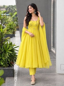 Costume Anarkali 3 pièces en faux georgette de qualité supérieure pour femmes avec travail de diamants - Product Image 4