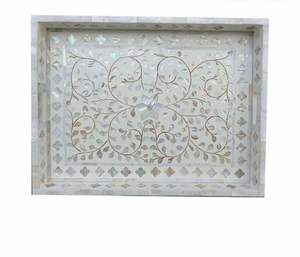 Bandejas Tradicionales de Nácar que Combinan Artesanía y Elegancia para Fines Decorativos y Funcionales - Product Image 1