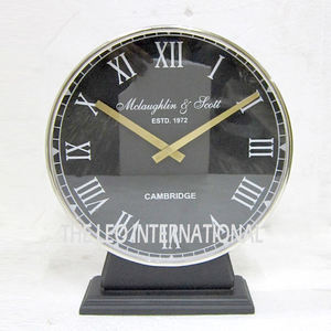 Horloge de table en forme de bois de cerf et en métal aluminium, idéale pour le salon, la chambre à coucher, le bureau, avec chiffres romains, quartz analogique - Product Image 3