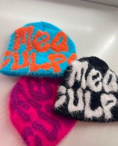 Bonnet d'hiver doux et moelleux en chenille avec lettres ULP Meow, rose, bleu, noir, style streetwear, personnalisable, vente en gros - Product Image 2
