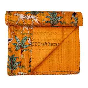 Colcha Kantha de Algodón Orgánico Hecha a Mano en India, Cubrecama con Estampado Floral Multicolor, Vintage, Reversible y Ecológica - Product Image 1