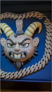 Collar con Colgante de Cabra Demonio Helado CONCEPTION, Cadena Cubana Hip Hop, Plata de Ley 925, Chapado en Oro de 18K, Moissanita, Joyería Personalizada - Product Image 3