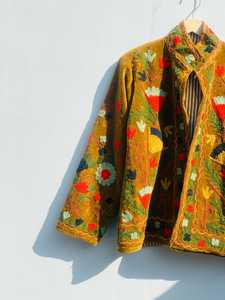 Chaqueta de Terciopelo Suzani Hecha a Mano, Estilo Étnico Bohemio, Bordada, para Festivales, Chaqueta Corta Bordada Estilo Boho - Product Image 4