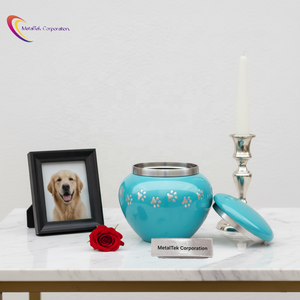 Urna Funeraria Premium de Metal Marrón con Huellas de Patas, Modelo New Odyssey, Elegante, Duradera y con Tapa Segura, Recuerdo Conmemorativo para Cenizas de Perros y Gatos - Product Image 6