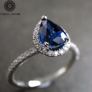 Bague de fiançailles classique en argent 925 pour femme, sertie de moissanite taille coussin, style classique - Product Image 4