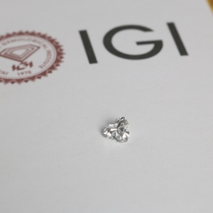 0.50 Ct E Color IF Clarity HEART Precision Lab Diamond Diamond CVD Diamond IGI Grade Diamond for Jewelry Making B2B Diamond - Product Image 4