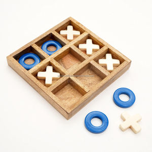 Tic Tac Toe de style unique avec un jeu de société personnalisé moderne en bois de haute qualité de forme carrée pour enfants et adultes - Product Image 2