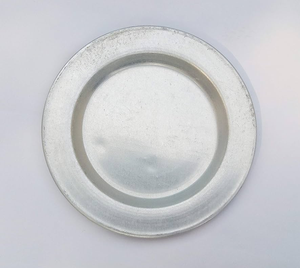 Plato de aluminio para servir alimentos, muy vendido, con grabado floral y efecto martillado, para uso en restaurantes. - Product Image 4
