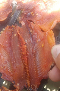 VAN BACH TUNG An Giang Tilapia Seca, Alta en Proteínas, Saludable, Envasada al Vacío, Premium, 100% Natural, Filete de Pescado Entero en Caja - Product Image 5