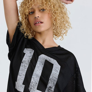 Achetez maintenant : T-shirt de sport ample pour femme, style universitaire, en mélange de coton, couleurs personnalisables, tailles XS-5XL, vente en gros - Product Image 4