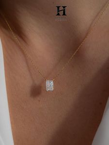 Elegante Collar con Colgante de Diamante Solitario Corte Radiante en Oro de 14k, Collar Minimalista con Diamante Rectangular para Mujer, Joyería de Lujo para Uso Diario - Product Image 3