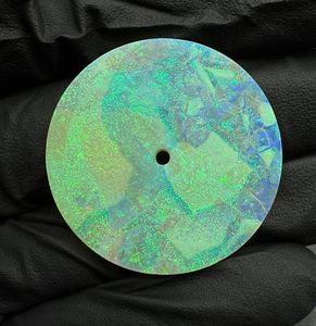 หน้าปัดนาฬิกาโอปอลสังเคราะห์ ขนาด 20 มม. ขัดเงาด้านเดียว หนา 0.7 มม. รูตรงกลาง 2 มม. - Product Image 6