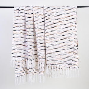 Vente chaude Couverture en coton tissée à la main Couverture douce pour la sieste Lavable Couverture épaisse de designer Décoration d'intérieur Couverture tricotée pour l'été - Product Image 4