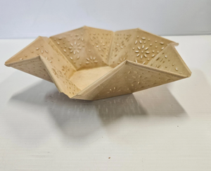 Recipiente de Cerámica Stellar Flora, Cuenco con Relieve Terra Starlet, Bandeja Hexagonal con Diseño de Flores Silvestres, Plato de Cerámica con Forma de Estrella, Hexa Star - Product Image 2