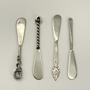 Ensemble de 4 outils à fromage en acier inoxydable avec des poignées de conception torsadée et en forme de feuille pour servir le fromage et le beurre - Product Image 2