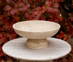 Bol en résine Auremont Signature, centre de table en époxy fait main exclusif avec un design sculptural élégant pour les intérieurs de luxe - Product Image 6