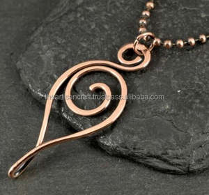 Collar Largo de Cobre con Forma de Lágrima |   Colgante |   Collar en Espiral - Product Image 5