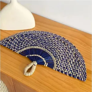 Ventilateur de jonc de mer tissé à la main de style vintage Lotus bleu Offre Spéciale 2025 pour affichage décoratif - Product Image 6