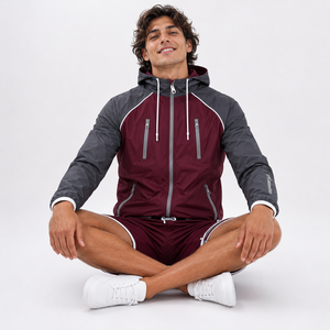 Conjunto de Chaqueta y Pantalones Cortos Deportivos para Hombre, Diseño ODM, Ligero, de Nailon Técnico, con Logotipo Personalizado - Product Image 4