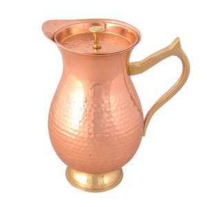 Carafe en cuivre durable pour la cuisine et la salle à manger, favorise une hydratation saine et une purification naturelle, provenant d'un fournisseur indien. - Product Image 4