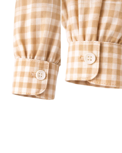 Chemise Courte Femme Personnalisée en Gingham Beige et Blanc avec Cordon de Serrage à la Taille, Manches Longues, Boutonnée, Décontractée – Fabricant OEM de Vêtements Personnalisés - Product Image 6
