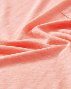 เสื้อยืดพิมพ์ลายฤดูร้อนสำหรับผู้ชาย ขายตรงจากโรงงาน รับออกแบบโลโก้ตามสั่ง ขายส่งจากผู้ผลิต มีแบบเรียบและแบบมีแถบข้างเสื้อ ผลิตจากผ้าถัก - Product Image 2