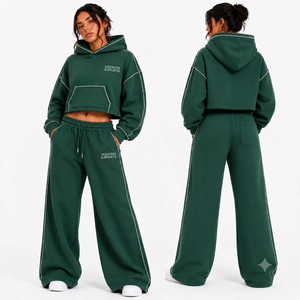 Vocksin Exports Ensemble de survêtement pour femme, vert émeraude, avec finition en strass, comprenant un sweat à capuche court et un pantalon de survêtement à jambe large, qualité premium, style streetwear, 100% coton - Product Image 3