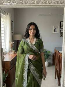 Sari de satén Fendy exclusivo de color increíble y aspecto magnífico con bordado de lentejuelas a precio de mayorista - Product Image 3