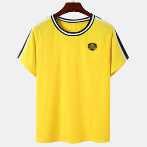 บริการรับผลิตเสื้อยืดผู้ชายแบบ OEM - ดีไซน์ใหม่ เป็นมิตรต่อสิ่งแวดล้อม ระบายอากาศได้ดี ผลิตจากโพลีเอสเตอร์/คอตตอน สไตล์ลำลอง ปรับแต่งขนาดและสีได้ตามต้องการ คุณภาพสูง - Product Image 1