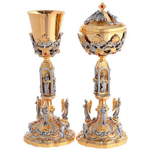 Calice religieux élégant en laiton fait main, couleur or argent, design vintage, gobelet, ciboire, articles liturgiques pour usage en église - Product Image 2