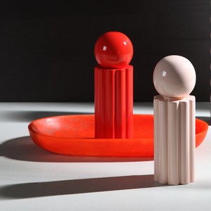 Molinillo de Sal y Pimienta de Doble Esfera con Acabado Lacado, Accesorio de Comedor Artístico Moderno, Molinillo de Pimienta de Estilo Minimalista Hecho a Mano - Product Image 3