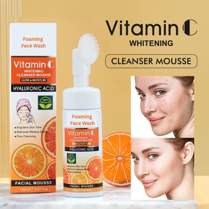 Nettoyant Visage en Gel à la Vitamine C Formule Personnalisée Marque Blanche Éclaircissant Instantané Nettoyant Facial OEM Tous Types de Peau - Product Image 5