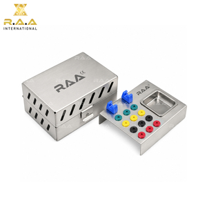Boîte de Stérilisation Manuelle Vide pour Instruments Chirurgicaux Dentaires et Outils d'Implantation, Certifiée CE Classe I R.A.A. INTERNATIONAL - Product Image 2