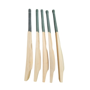 Batte de cricket en saule anglais pur sur mesure, équipement professionnel / Bateaux de cricket légers en saule anglais - Product Image 6