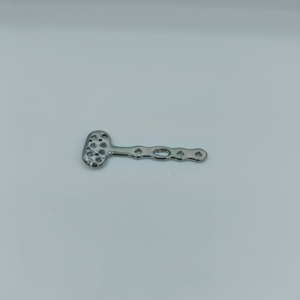 Implante Ortopédico para Traumatismos - Placa de Bloqueo para Radio Distal Volar de 2.4mm / 2.7mm - Product Image 4