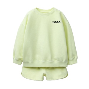 Ensemble de vêtements d'été pour filles-Ensemble de vêtements décontractés à manches longues avec logo personnalisé-Chemise de couleur unie et short assorti-Ensembles de vêtements deux-pièces pour filles - Product Image 1